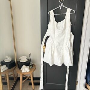 SHEIN White Sleeveless Wedding Dress